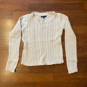 💕 White knit sweater